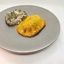 日出町産・アワビのアンクルートを切り分ける前の状態