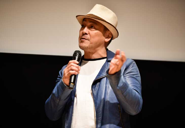 デビット伊東さん